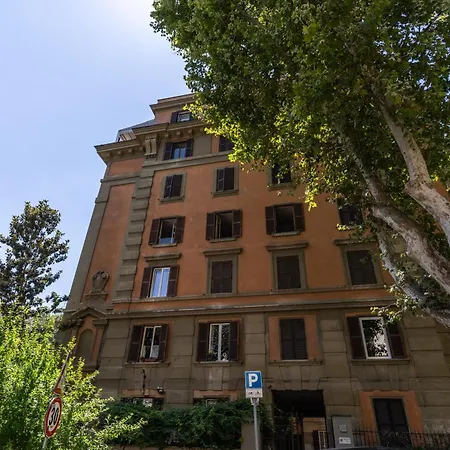 Essenze Eleganti A Trastevere רומא