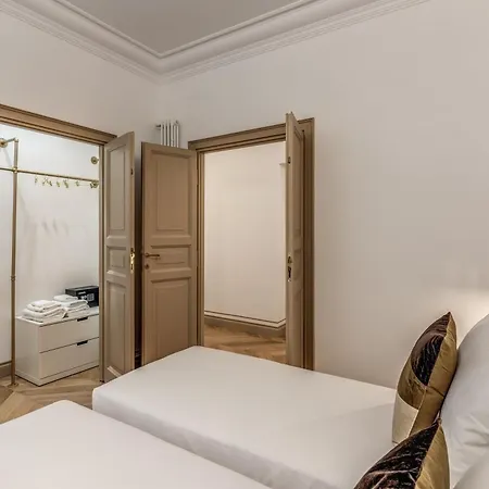 Essenze Eleganti A Trastevere 公寓
